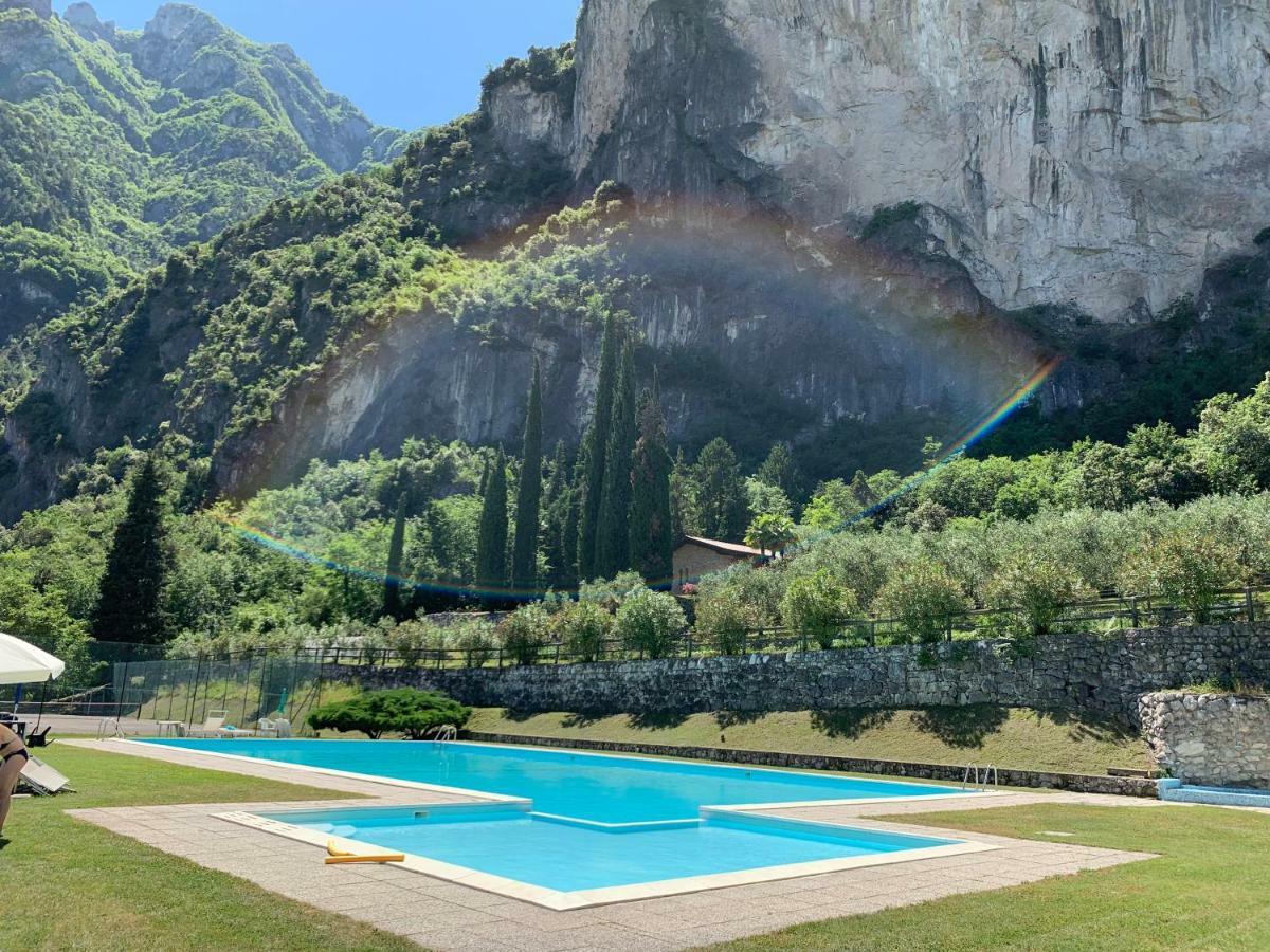Sky&Pool Dom Apartment Riva del Garda Exterior photo